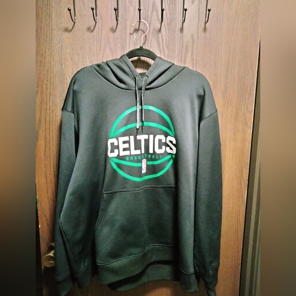 **FLAWED** Adidas Celtics Hoodie